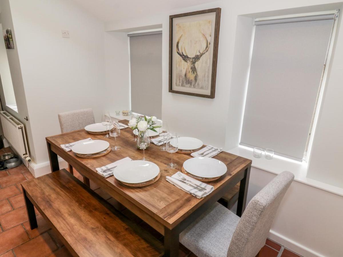 Ivy Bank Villa Thornhill  Esterno foto