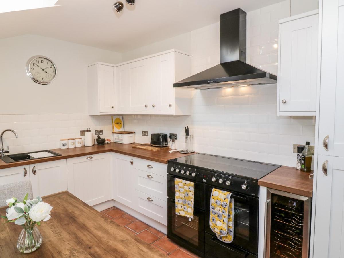 Ivy Bank Villa Thornhill  Esterno foto